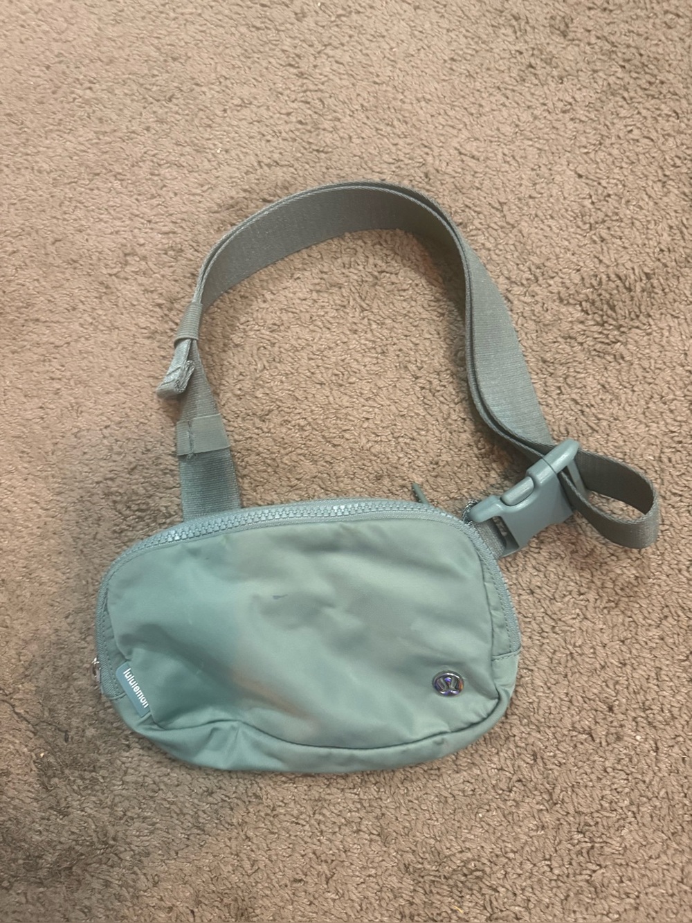 Lululemon crossbody Fanny Pack